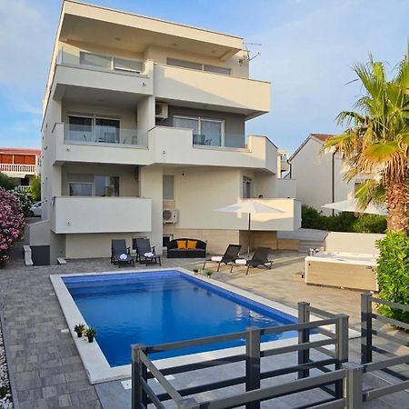 Apartments Pool Villa Aldura 노바야 외부 사진