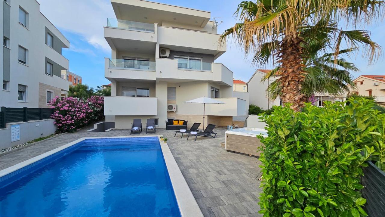 Apartments Pool Villa Aldura 노바야 외부 사진